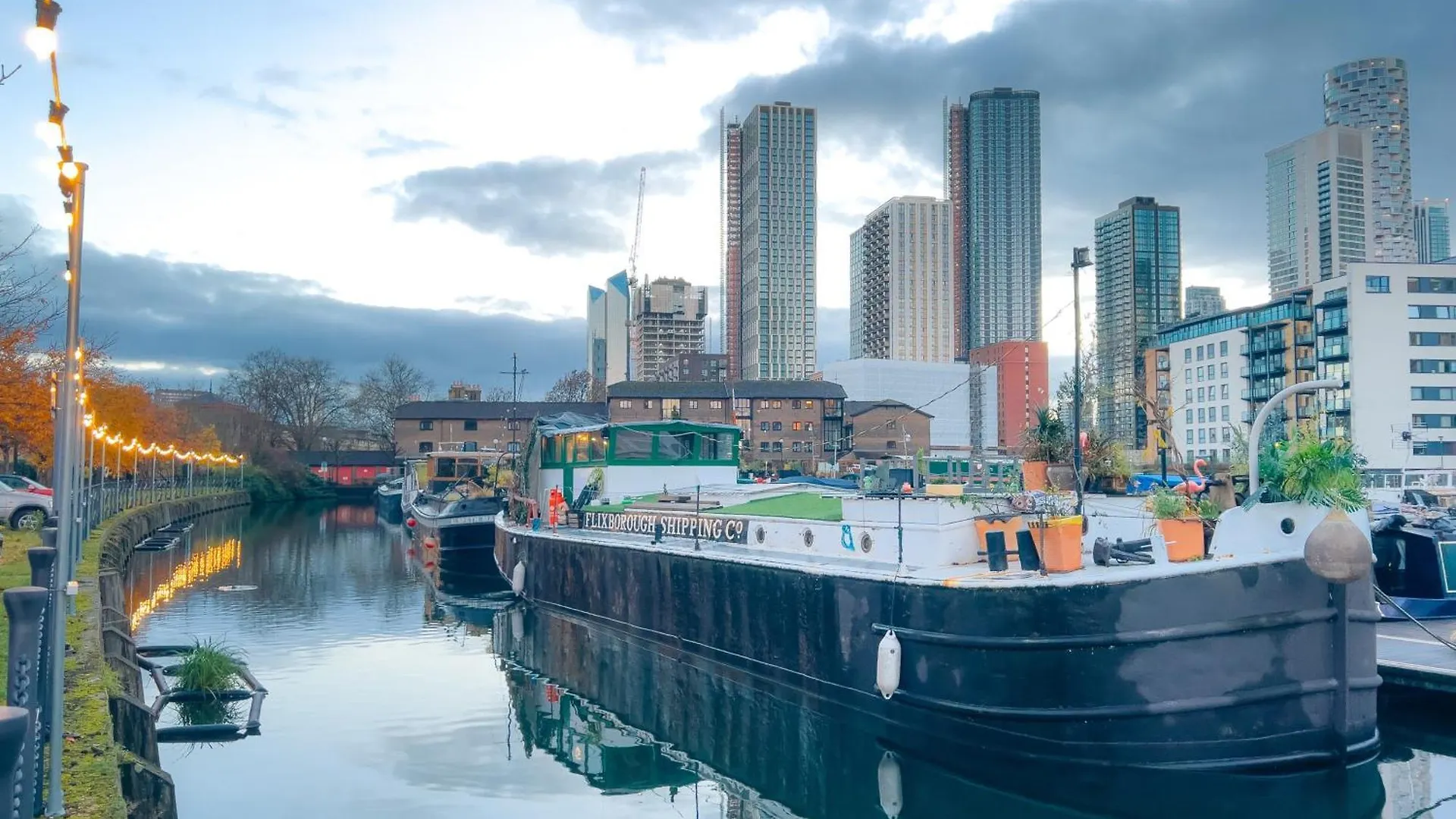 Private Garden Property London Canary Wharf East アパート