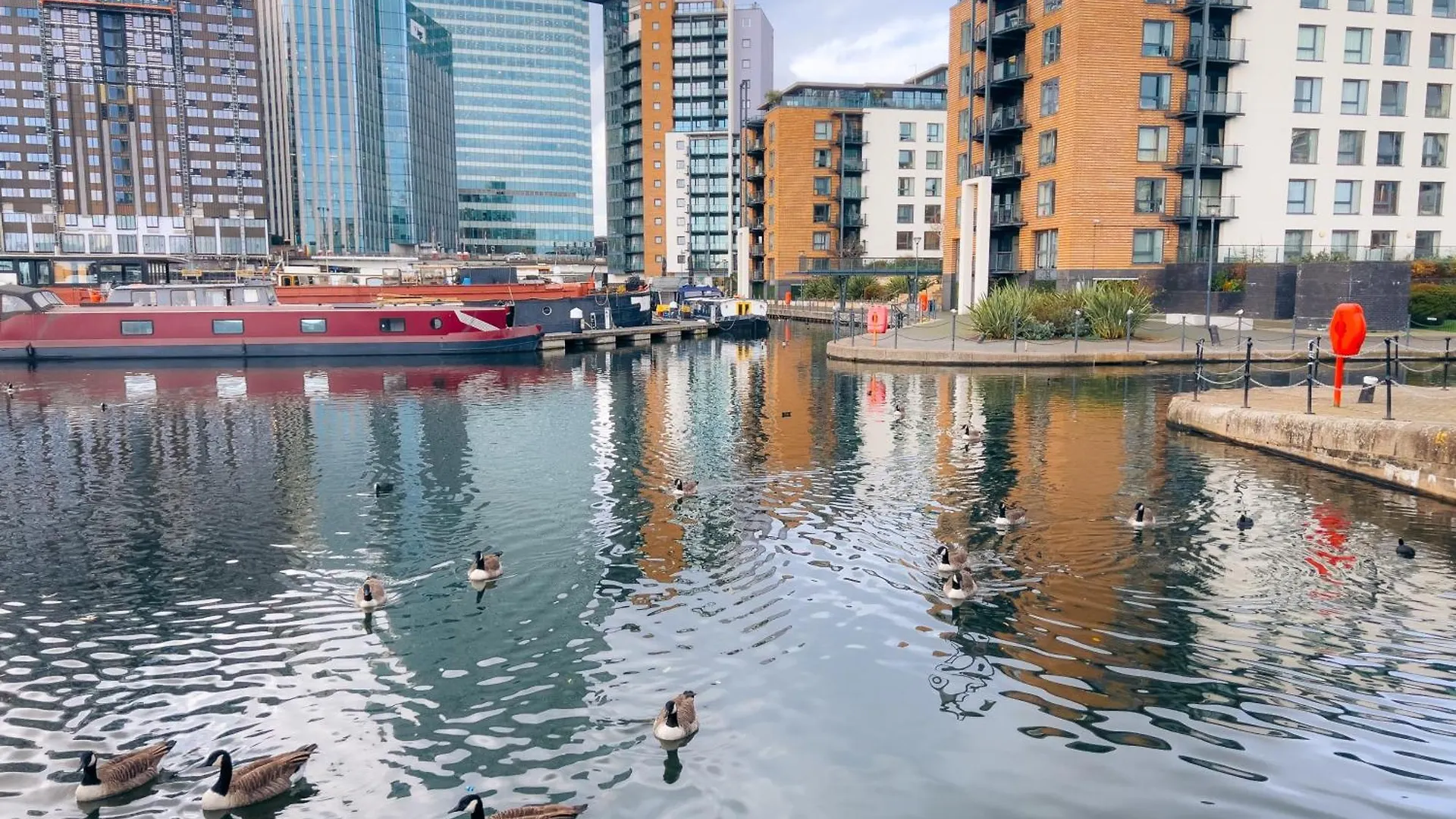 Private Garden Property London Canary Wharf East 0*,